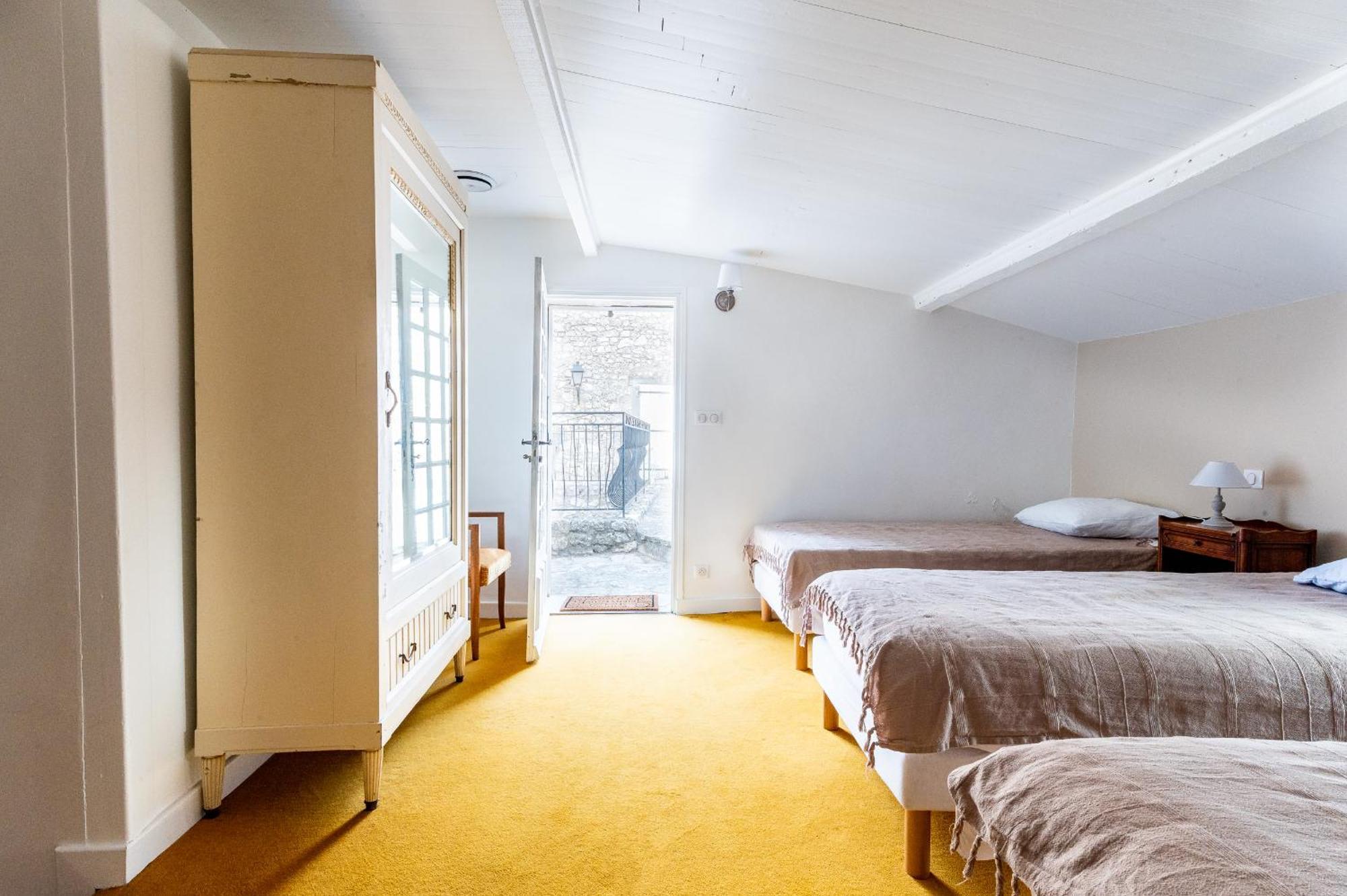 La Closerie D'Escalin Gite 12 Personnes Et Jacuzzi La Garde-Adhémar Exterior foto